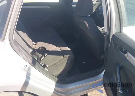 2016 Volkswagen Passat 1.8T S из США, поврежденный, VIN 1VWAS7A33GC040983